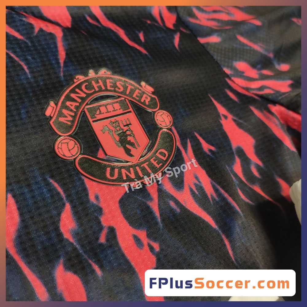 Bộ quần áo có túi đấu MU Manchester United manutd màu đen phối đỏ lửa t3 tezos mới nhất 2022 logo thêu 3
